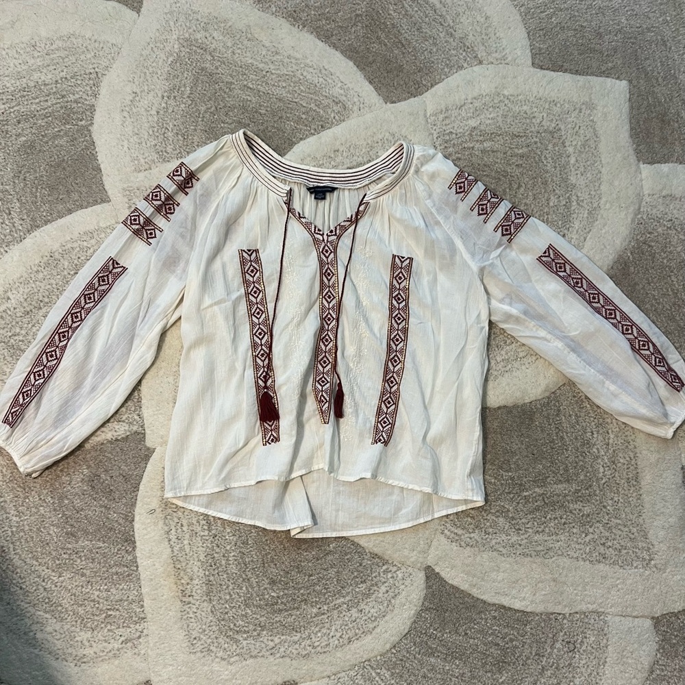 American Eagle Outfitters White and Maroon Blouse